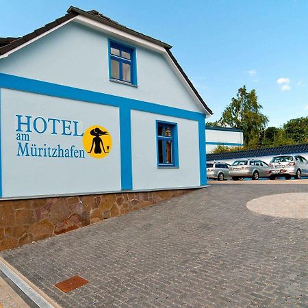 Hotel Am Mueritzhafen Garni Waren  Bagian luar foto