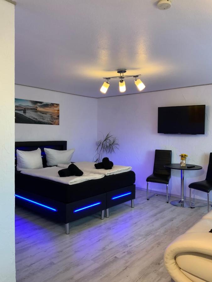 Hotel Am Mueritzhafen Garni Waren  Bagian luar foto