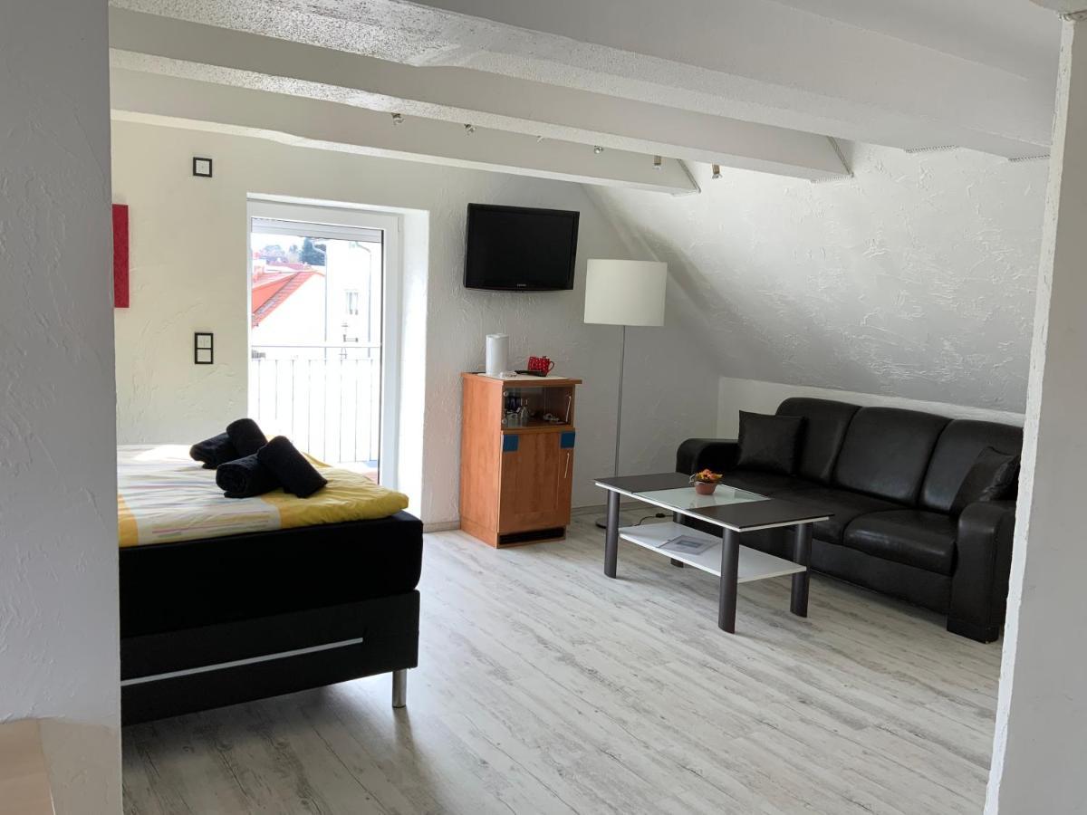 Hotel Am Mueritzhafen Garni Waren  Bagian luar foto